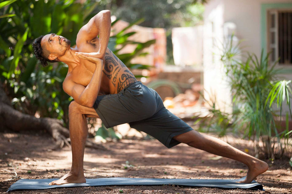 Yoga Flow - dynamische Vinyasas in der Asana-Praxis und ihre besondere Faszination